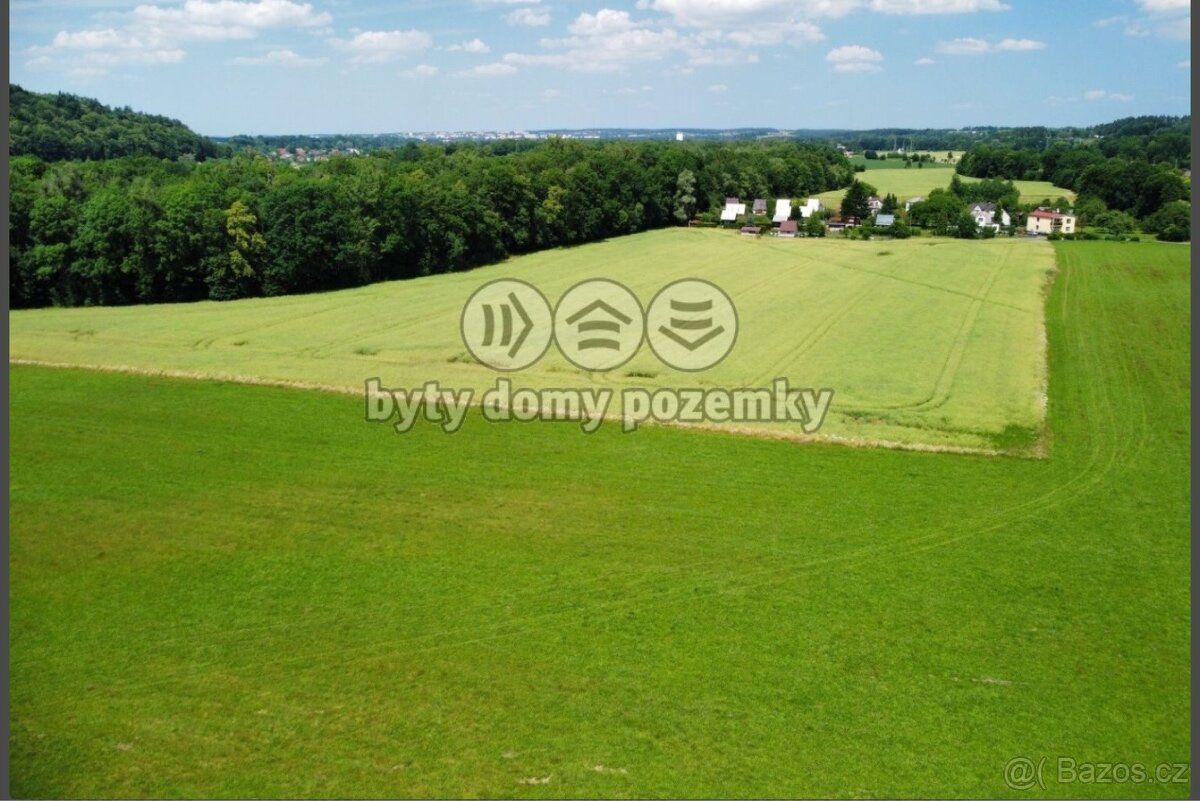 Nabízím Vám ke koupi spoluvlastnický podíl 1/2 na souboru dv