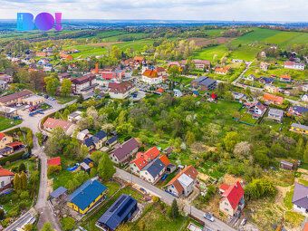 Oferujemy na sprzedaż dom jednorodzinny w miejscowości Staříč, który jest w