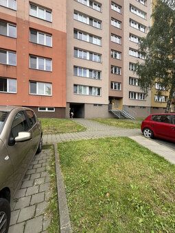 K dlouhodobému podnájmu nabízíme příjemný byt o dispozici 1+