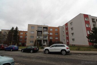K dlouhodobému podnájmu nabízíme prostorný byt o dispozici 3
