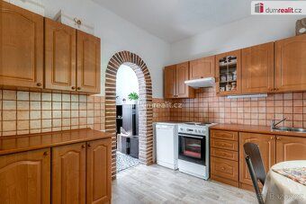 Uvedená cena je kompletní včetně provize RK a právního servi
