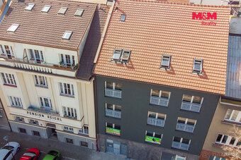 Пропонуємо орендувати просторий, сонячний квартиру 1+кк площею 4