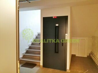 Realitka Green nabízí k prodeji světlý byt o dispozici 2+1 s