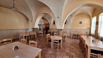 Prodej historického činžovního domu, 1 192 m² (historické ce