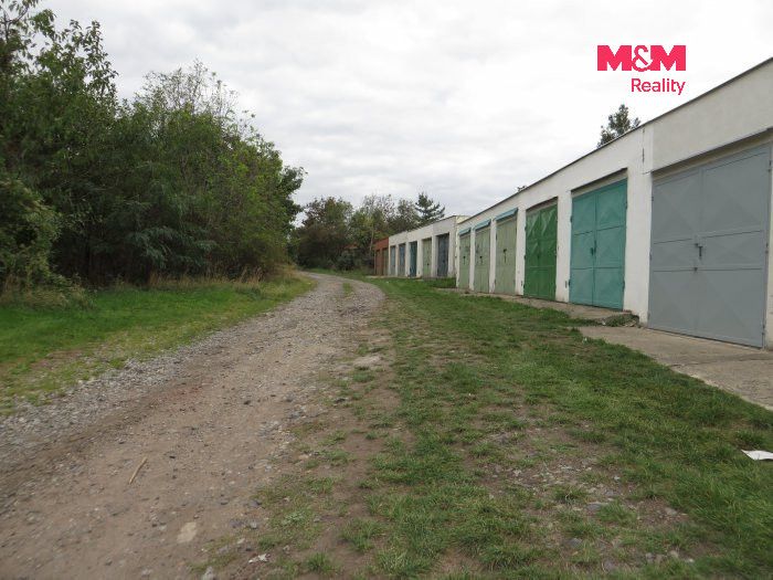 Nabízíme k prodeji řadovou garáž v osobním vlastnictví na ok