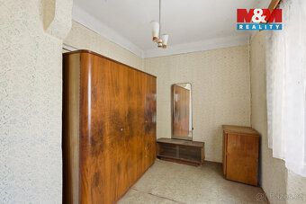 Tato nemovitost nabízí více možností využití. Na pozemku tot