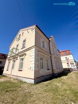 Продаж нового квартира після повної реконструкції в девелоперському проекті "Вілла Емма"