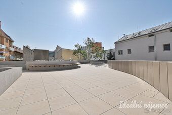 K dlouhodobému podnájmu nabízíme moderní byt o dispozici 1+k