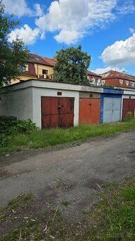 I offer for rent a larger garage in Hudečkova street, Prague 4 -
