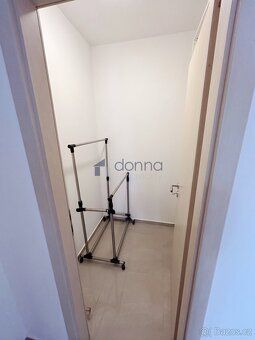 We offer for rent a modern and cozy 1+kk apartment, with an area of 36m2