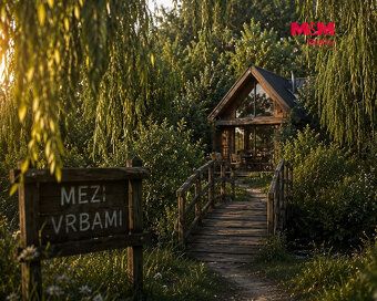 Nabízíme k prodeji komerční pozemek o velikosti 1998 m² v čá