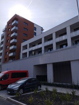 Nabízíme pronájem bytu 1+kk, 36m2 s lodžií 6,5m2, ve 3. podl