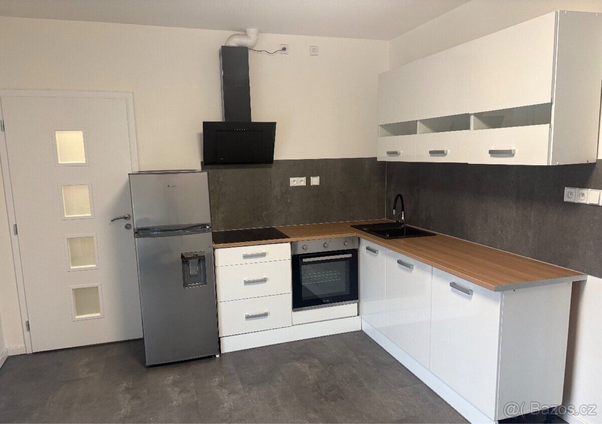 Wynajmę piękny słoneczny apartament 2+kk, 48 m² z balkonem - wolny od zaraz