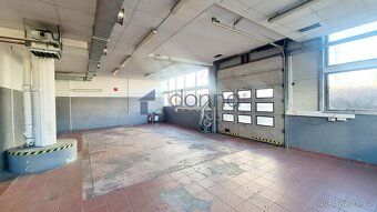 Nabízíme k pronájmu nebytový prostor o ploše 1137 m2 v samos