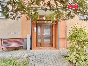We offer for sale an apartment in personal ownership of layout 2+1
