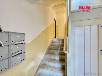 We offer for sale an apartment in personal ownership of layout 2+1