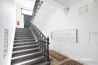 We offer for long-term rent a bright and cozy 1+kk apartment in Prague 1