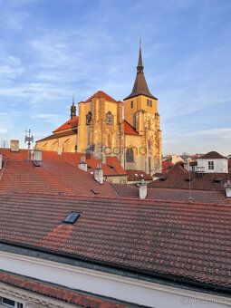 Ми пропонуємо орендувати гарну квартиру 3+кк, 126м2, на 3