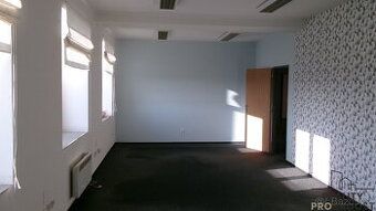 Pronájem kanceláře 16 m2 za celkovou cenu 4 866 Kč/měs. Dále