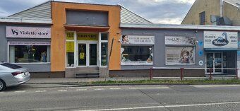 Wynajmę lokal handlowy i biurowy w Blansku blisko centrum przy ul.