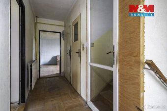 Oferujemy dom jednorodzinny 5+2 z ogrodem w centrum miasta Hlin