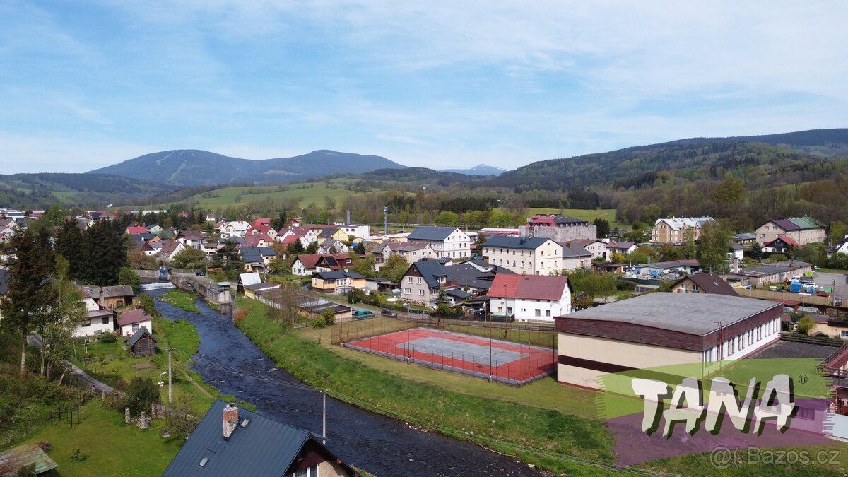 Ev.č. 00380 Prodej pozemků o celkové výměře 11.509 m2 , na j