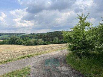 Nabízíme k prodeji stavební pozemek 1 740 m2 v obci Mladovic