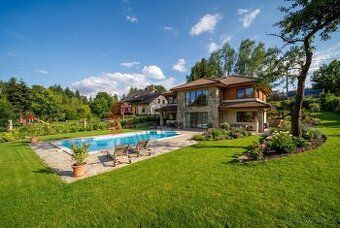 Nabízíme k prodeji stavební pozemek 1 740 m2 v obci Mladovic