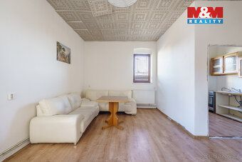 Nabízíme k prodeji bytový dům nacházející se v obci Andělská