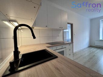 Hle-dám pronájem bytu 3kk nebo 3+1 se zahradou. Dlouhodobě k