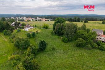 Nabízíme k prodeji stavební pozemek o výměře 2 109 m² v klid