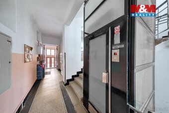 Nabízíme k prodeji byt 2+1 o výměře 57 m² v polozapuštěném s