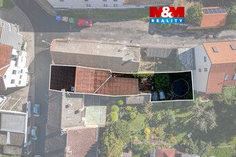 Prodám rodinný dům 5 + 1 se zahradou v obci Podluhy, který j