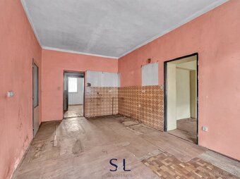 Ев.ч. 01707 Пропонуємо до продажу односімейний будинок у спокійній частині селища