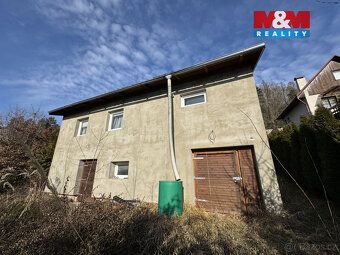 Nabízíme k prodeji útulnou chatu v malebné lokalitě Stříbrné