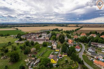 Ponukujeme na predaj unikátnu rekreačnú chatu v malebnej