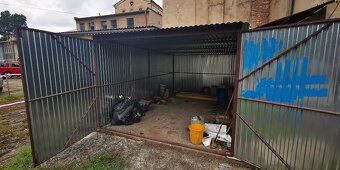 We rent out a garage of 15 m² in the Bynov area.