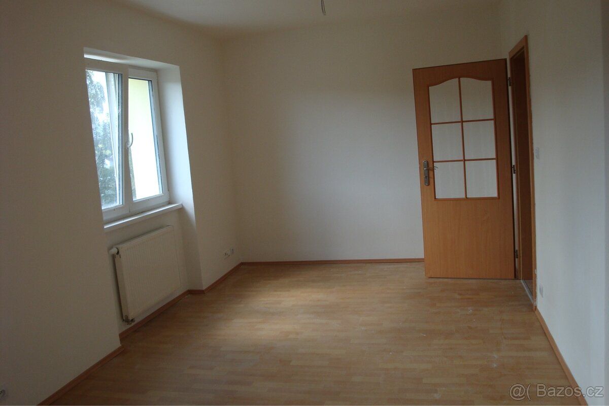 Nájom bytu 2+KK, ul. Pražská 394, Kláštor nad Ohří. Bytový