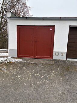 Wynajmę Garaż w Tachovie osiedle wschodnie (U Penzionu), rozmiar 6x3,15=19 metrów, dostępna jest również elektryka.