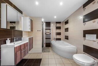 Sprzedam dom jednorodzinny 4+kk, 120 m², działka 2 200 m² - Jezvé