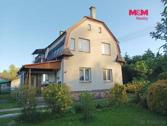 Nabízíme k prodeji rodinný dům z roku 1929. Dům je částečně 