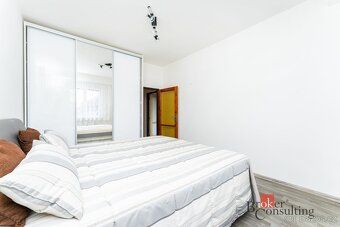 Przestronne mieszkanie 2+1, 72 m², z potencjałem przebudowy na 3+kk, P