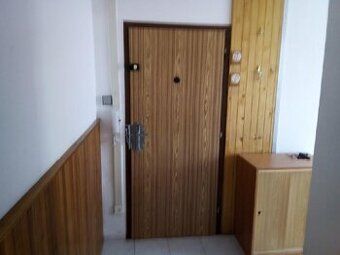 Na prenájom byt3+1 v Lutine pôvodný stav tel. 604813885