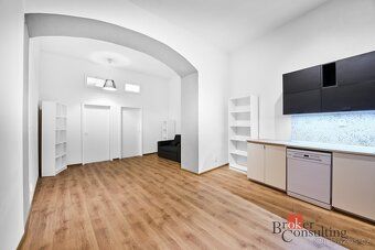 Prodej bytu 4KK o velikosti 76 m² na ulici Cejl v BrněNabízí