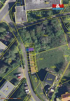 Exkluzivně nabízíme prodej garáže o ploše 17 m² v ulici Novo