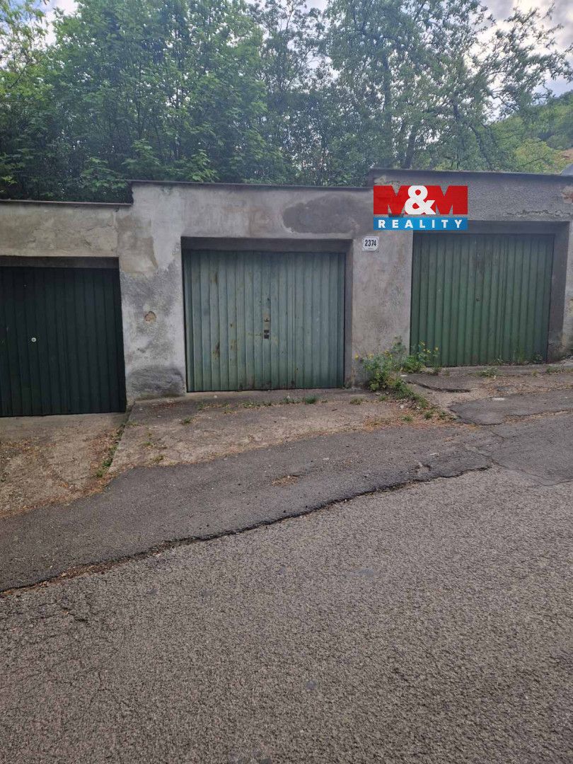 Exkluzivně nabízíme prodej garáže o ploše 17 m² v ulici Novo