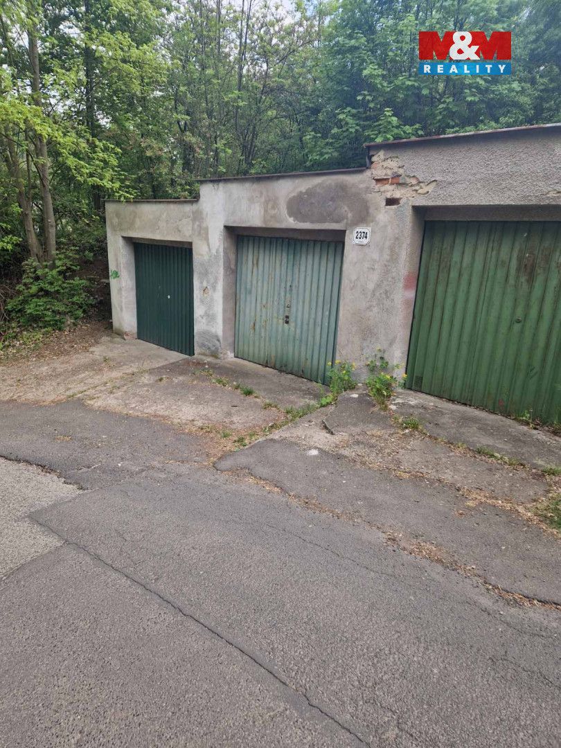 Exkluzivně nabízíme prodej garáže o ploše 17 m² v ulici Novo