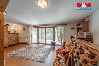 Ми пропонуємо на продаж добре утримуваний односімейний