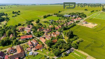 Nabízíme k prodeji stavební pozemek o velikosti 974 m² v kli