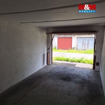 Продається паковочне місце в будинку на власному земельній